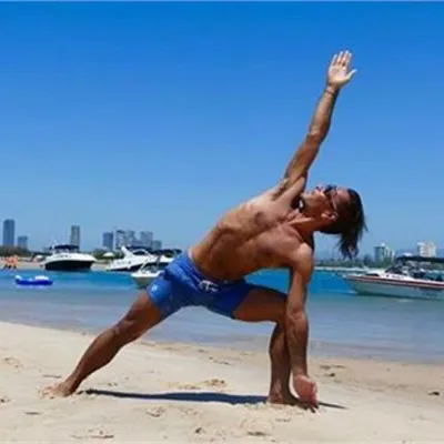 Yoshi Suzuki